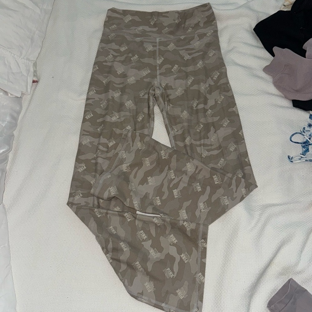Camo Yoga Pants - VS PINK